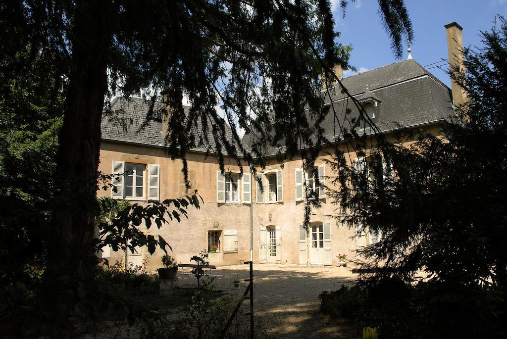 La Maison des Gardes - Chambres d'hôtes Cluny Exterior foto