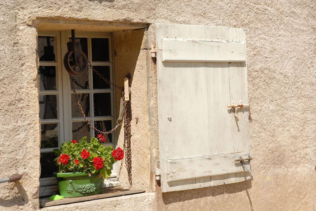 La Maison des Gardes - Chambres d'hôtes Cluny Exterior foto