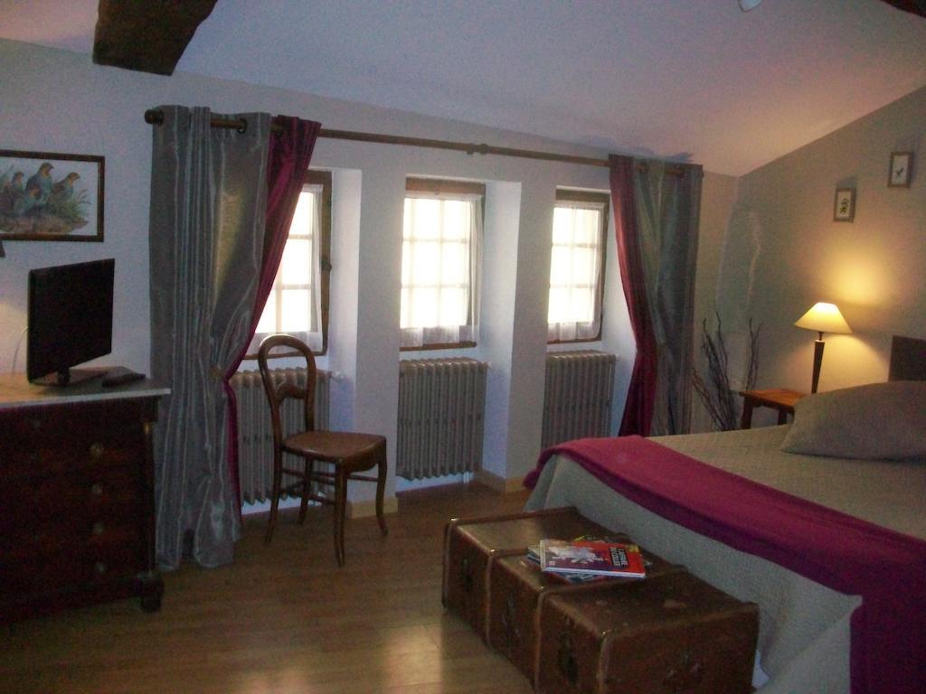 La Maison des Gardes - Chambres d'hôtes Cluny Quarto foto